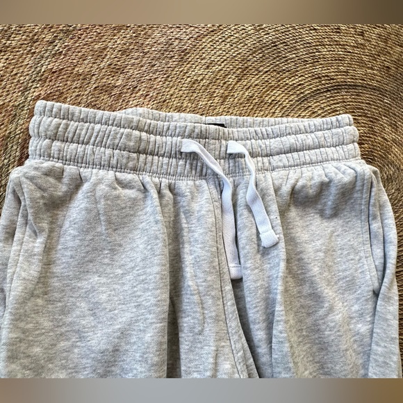 JOGGERS SWEAT PANTS ADULT SIZE XS, H&M, GRAY, - Picture 3 of 4